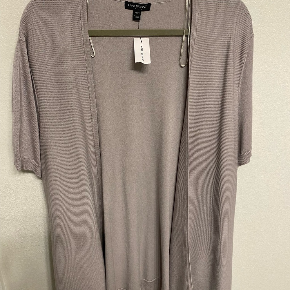 Blouses - Picture 2 of 6
